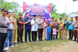 Kapolres Inhu Resmikan Program Bersih ke-12