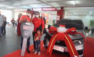 Ikuti Program Poin Festival Telkomsel, Warga Pekanbaru Dapat Honda Citi Hatchback