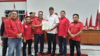 Terima Surat PDI Perjuangan  Ade-Hendrizal Siap Menangkan Pilkada