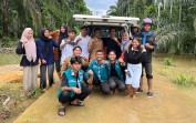 BEM ITB INDRAGIRI Salurkan Bantuan Untuk Warga Terdampak Banjir di Dua Desa.