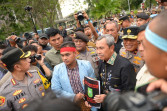 Gubri Temui Langsung Peserta Unjuk Rasa Mahasiswa Unri