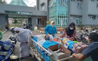 Belasan Pasien Dirawat di Tenda Darurat RS Ahmad Mochtar Bukittinggi