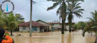 Hujan Lebat Di Inhu, Puluhan Rumah Terendam Bahkan Satu Gudang Hanyut