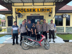 Motor Parkir Dekat Batang Sawit Di Embat Maling