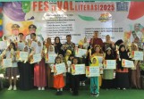 Joni Maryanto Resmi Tutup Festival Literasi Inhu 2025.