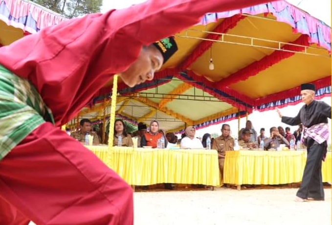 Peringatan Hari Raya Adat  Di Desa Ini Dihadiri Bupati Inhu