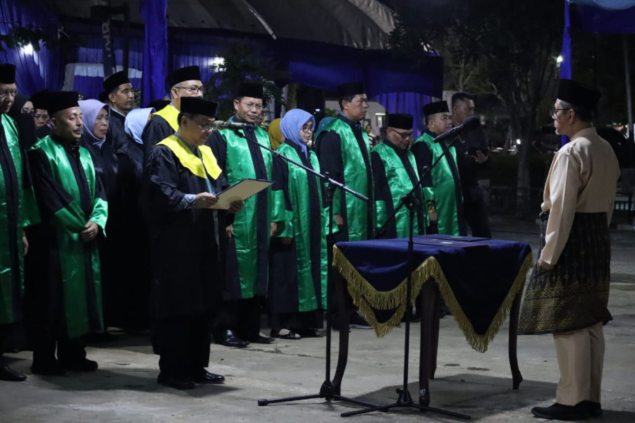 Asisten I Lantik Dewan Hakim MTQ Riau