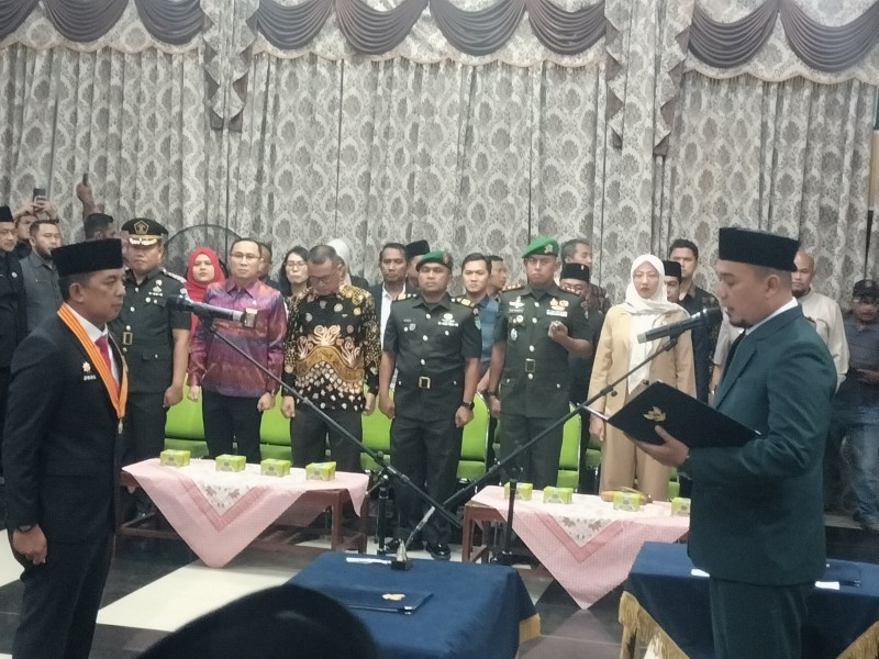 Dilantik Bupati, Zulfahmi Resmi Jabat Sekda Inhu