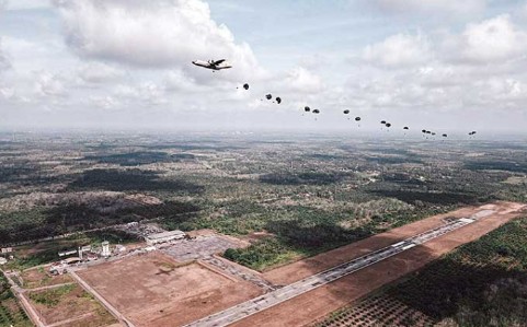 Pasukan Elit TNI AU, Hiasi Langit Negeri Seribu Suluk