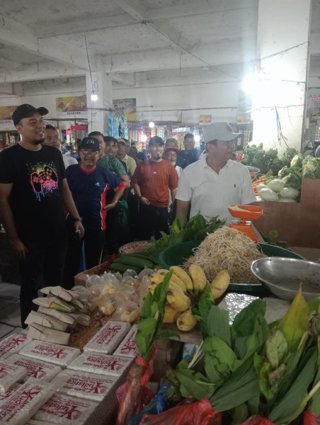 Paslon Ade-Hendrizal Respon Aspirasi Pedagang Pasar Kota Rengat