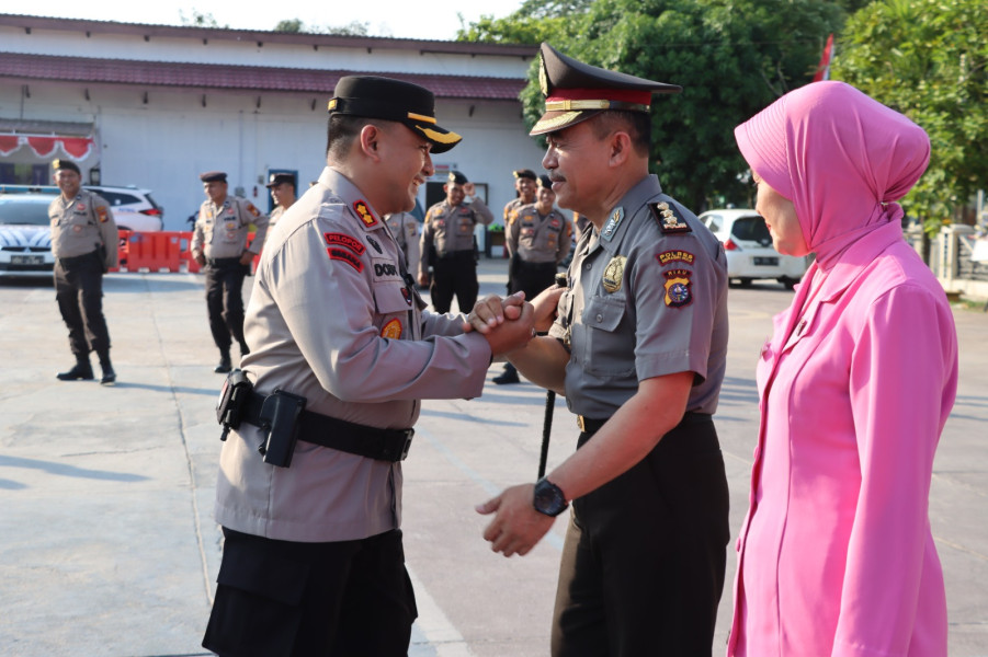 Kapolres Inhu Pimpin Upacara Kenaikan Pangkat AKBP Pengabdian