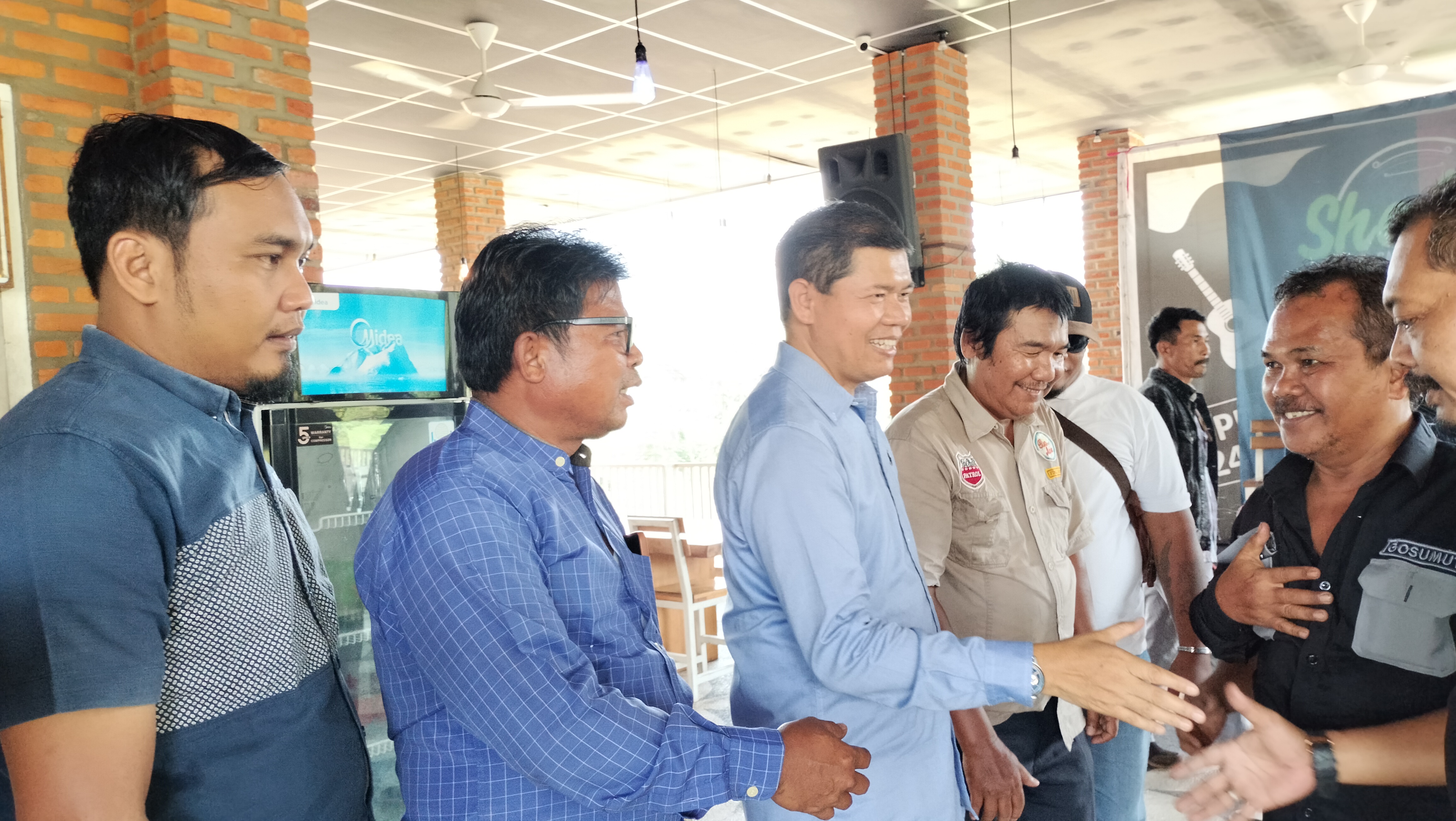Anggota DPRD Riau ini Ngopi Bersama Wartawan Inhu