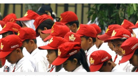 Menyedihkan, Ini Kronologis Siswa SD Buton Disuruh Makan Sampah Oleh Guru