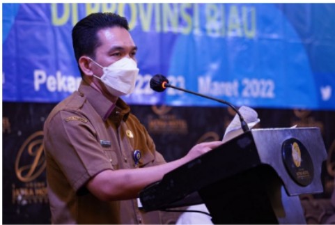 Kadiskominfotik Riau Jadi Keynote Speaker Uji Kompetensi Wartawan 2022