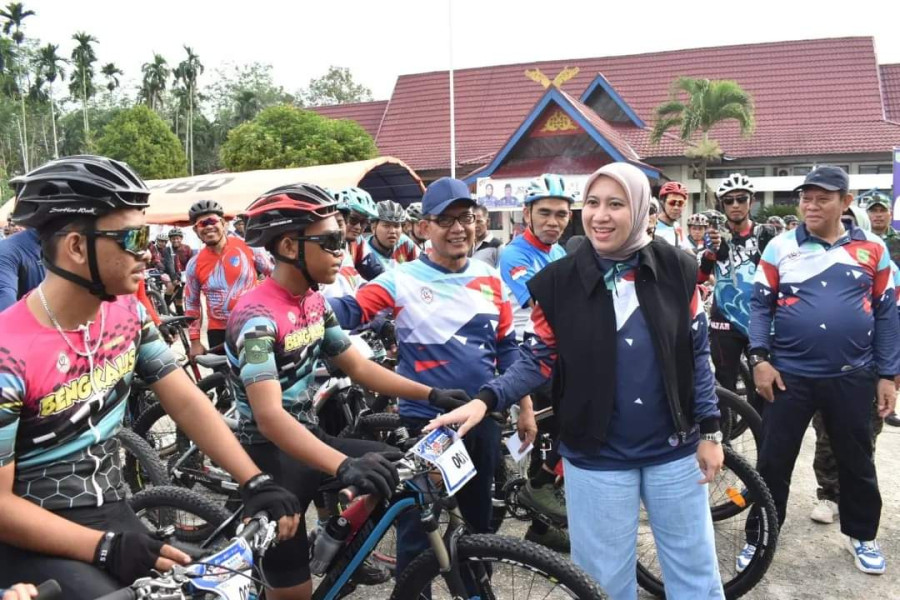 Bupati Inhu  buka MTB Race Rantau Langsat