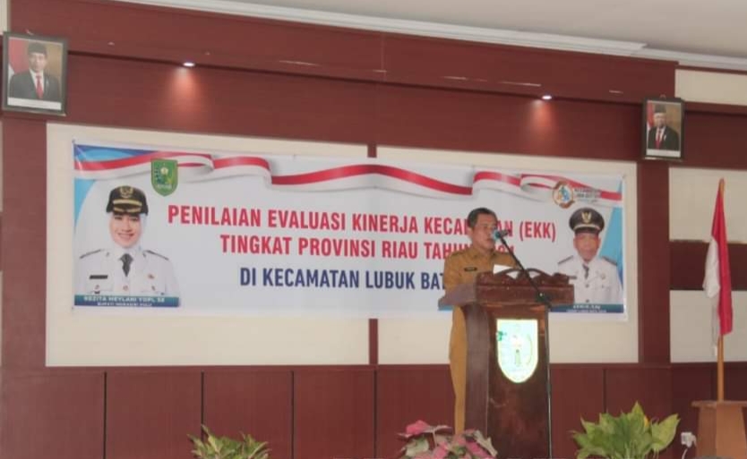 Tim Penialan EKK Riau Kunjungi kantor Camat LBJ