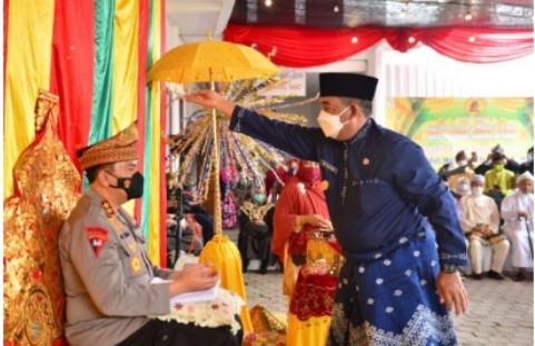 FKPMR Gelar Tepuk Tepung Tawar Kapolda Riau Irjen Muhammad Iqbal