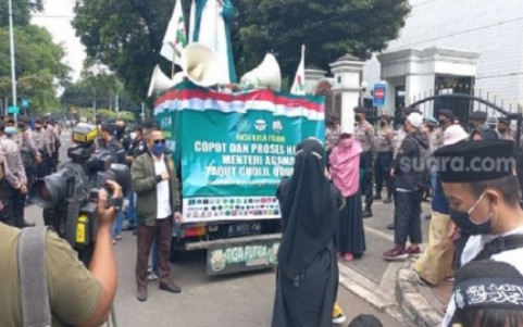 Aksi Demonstrasi, Massa Tuntut Menag Yaqut Mundur Dari Jabatan