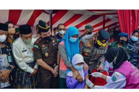 Ada 350 Titik di Riau Lakukan Vaksinasi Massal COVID-19