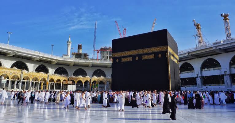 Puluhan Jemaah Umrah Riau Diberangkatkan