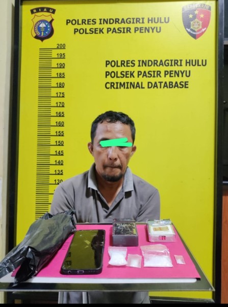 Di Depan Rumah Kosong, Polsek Pasir Penyu Tangkap Pengedar Narkoba