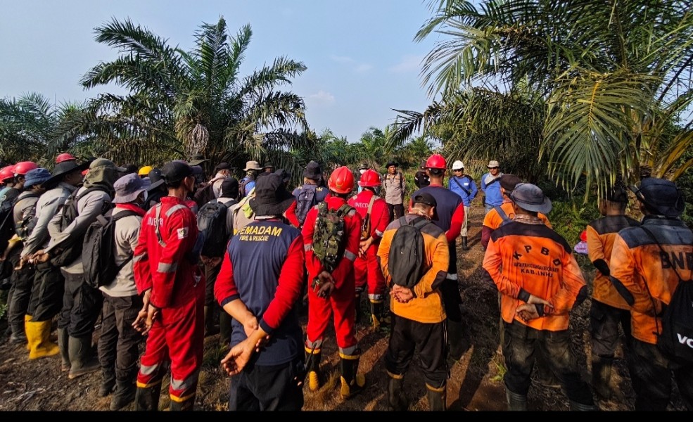 Bantu Padam Api Diluar Wilayah Kerja.  PT TPP Kerahkan Tim Penanganan Karhutla