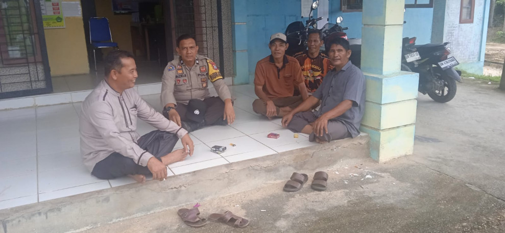 Rizky Bhabinkamtibmas Sungai Baung Ciptakan Pemilu Damai DDS