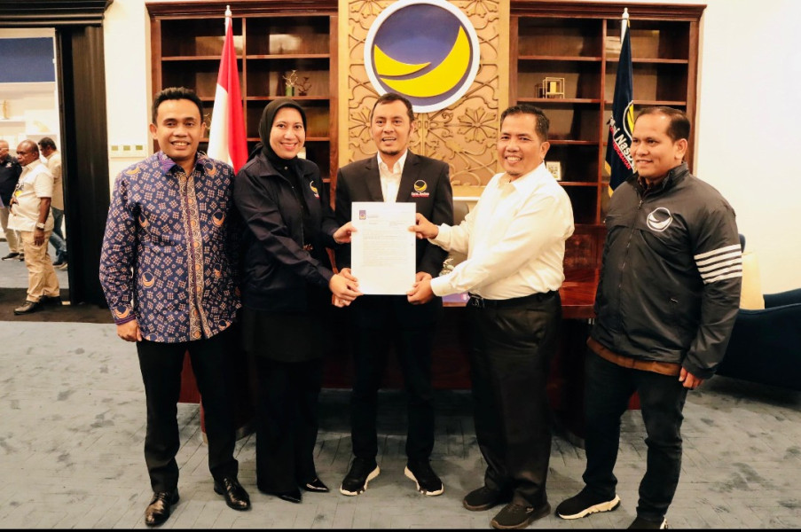 Paslon Rezita Suhardi Maju Pilkada Inhu. Dua Parpol Serahkan SK Dukungan
