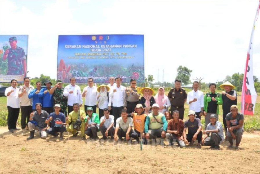 Dipusatkan Di Kuantan Babu. Sekda Inhu Saksikan zoom Meeting GNKP