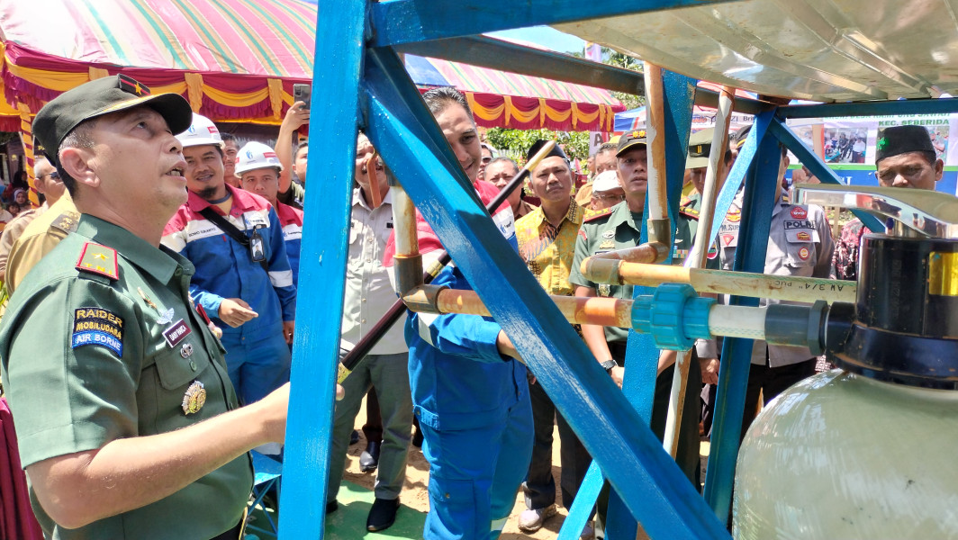 Danrem 031/WB Resmikan Fasilitas Air Bersih Di Inhu