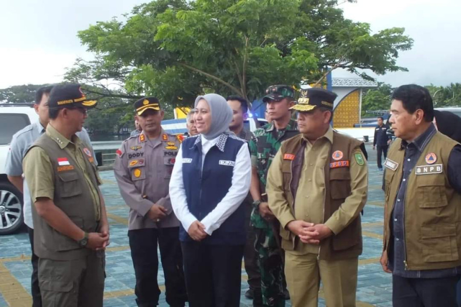 Kepala BNPB RI Kunjungi Masyarakat Terdampak Banjir di Inhu