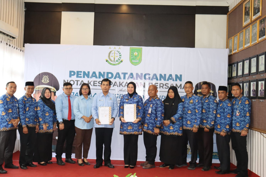 Bupati dan Kejari Inhu  Tandatangan MOU