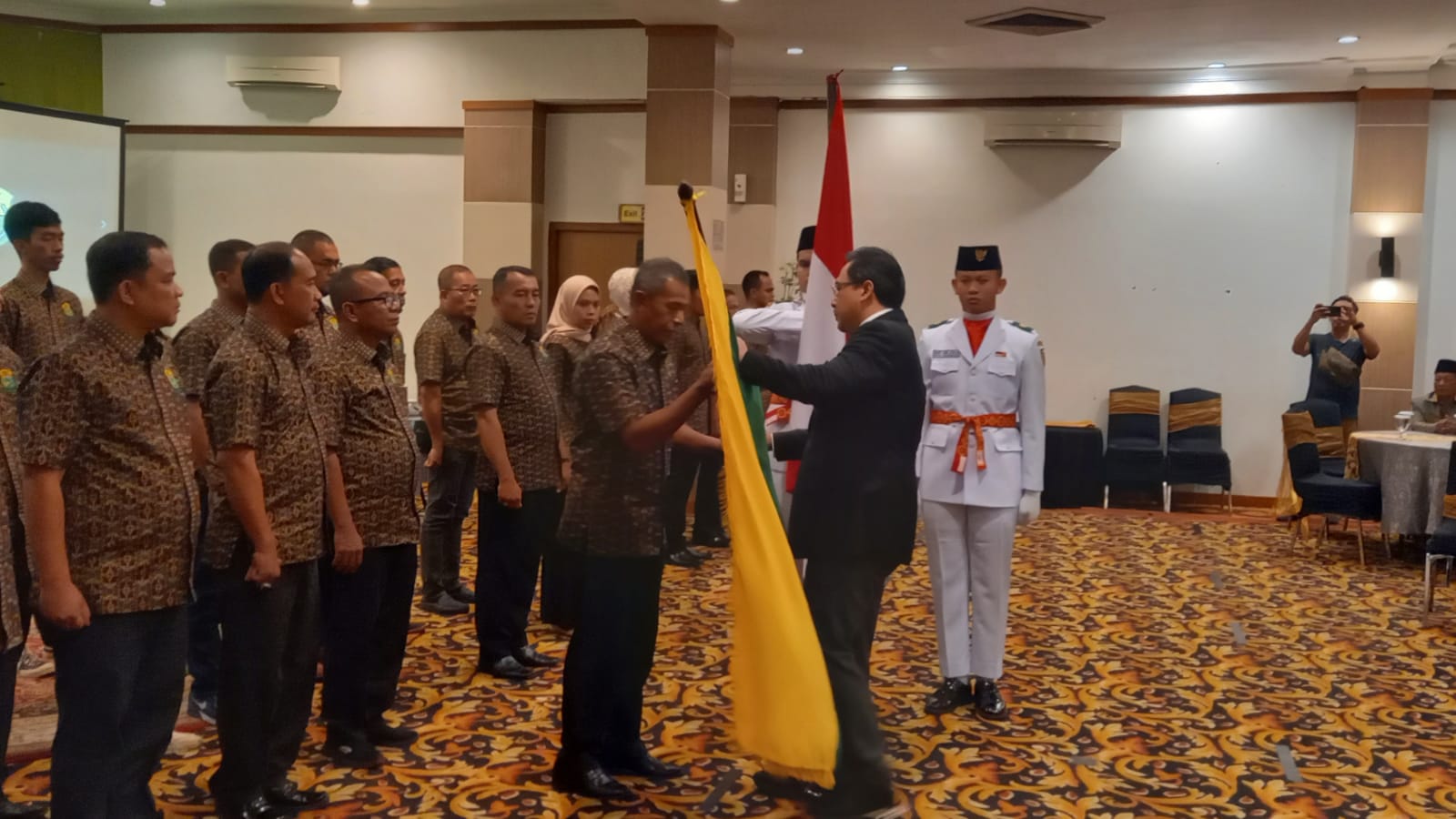 Resmi Dilantik, Agung Firman Sampurna Minta Pengprov PBSI Riau Tingkatkan Prestasi Atlet